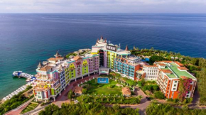 Merit Crystal Cove Hotel Casino & SPA